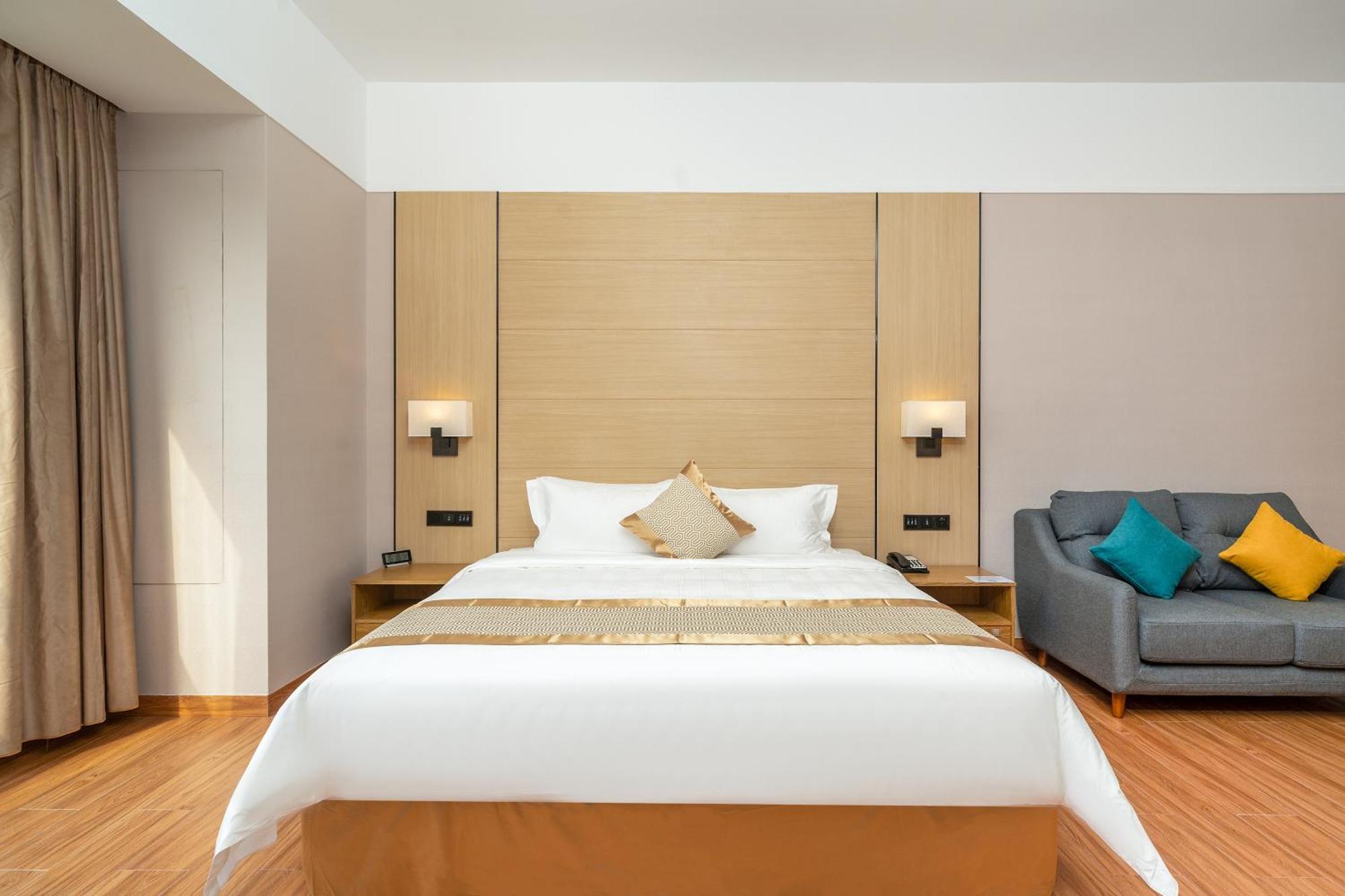 Phoenix Hill Hotel Dongguan - Golf Course Shop Luaran gambar