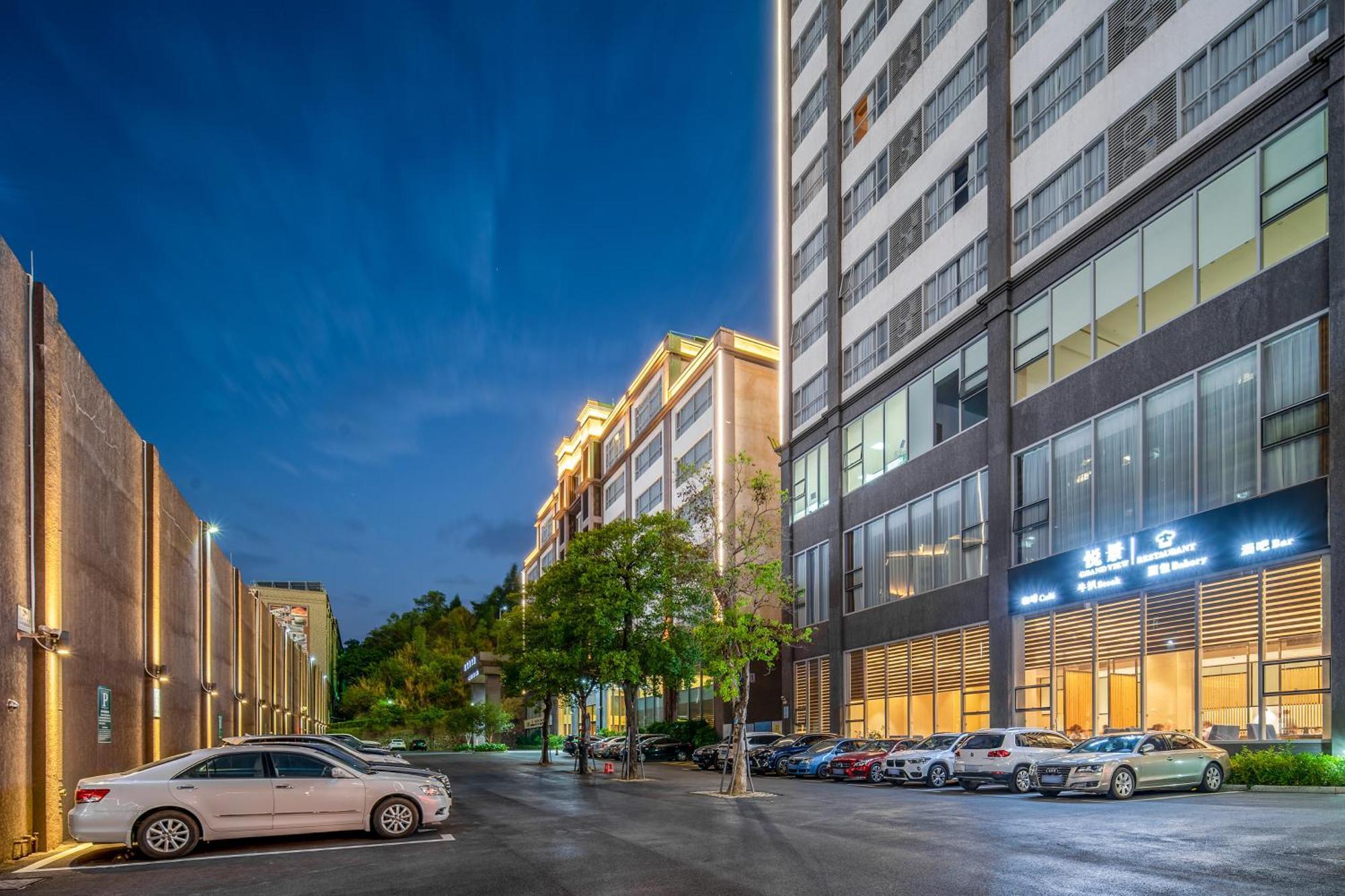 Phoenix Hill Hotel Dongguan - Golf Course Shop Luaran gambar
